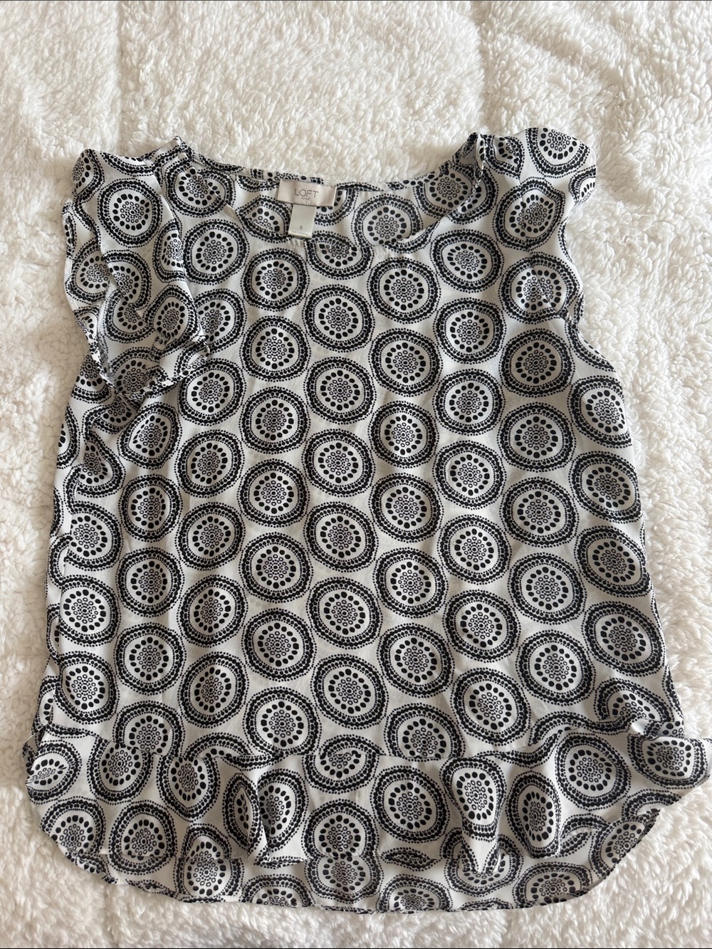 LOFT Black & White Circular Print Cap Sleeve Blouse